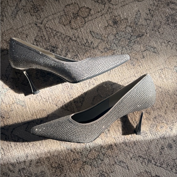 Cosy Island EternalPace Diamond Pointed Toe Heeled Pumps - Picture 5 of 7